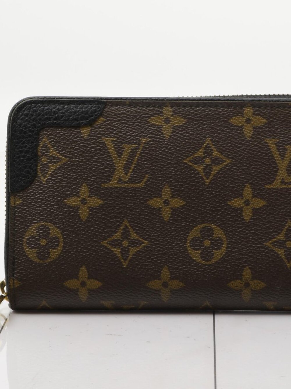 LV Wallet